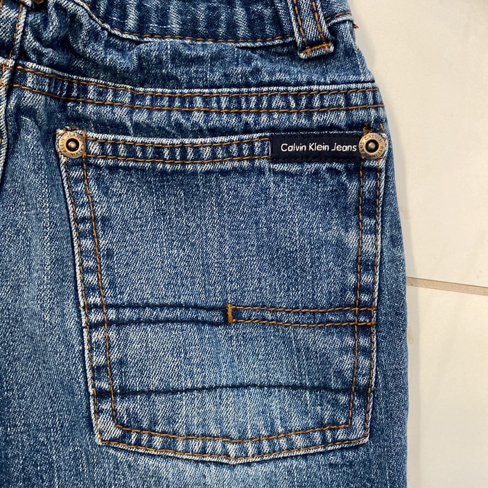 Calvin Klein Jeans - Picture 2 of 5